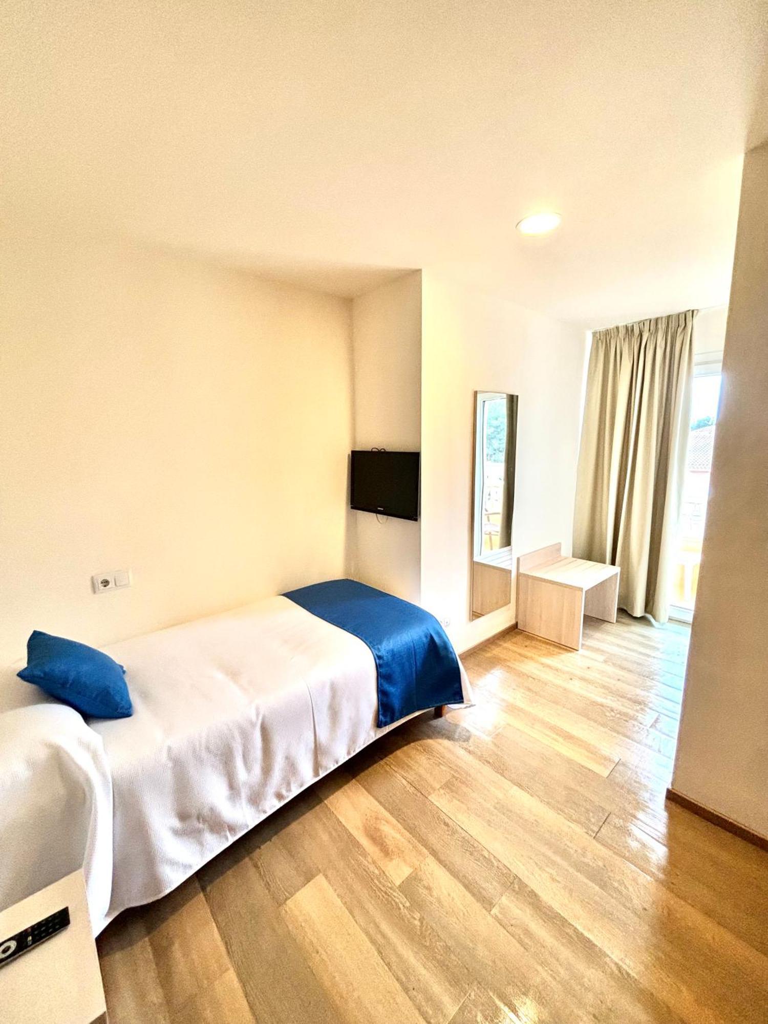 Bluewater Hotel Colonia de Sant Jordi Εξωτερικό φωτογραφία